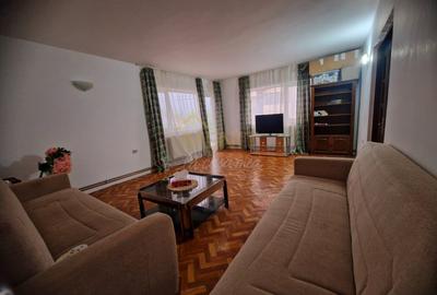 Casă individuală cu 7 camere cu Canalizare în Păulești - 1