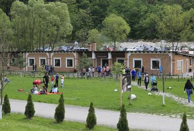 Casă cu Teren 1537099 Mp în Herneacova - 2