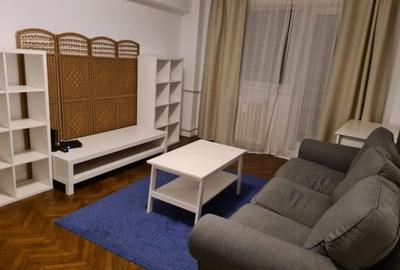 Apartament cu 2 camere decomandat, mobilat în P-ța Victoriei - 2