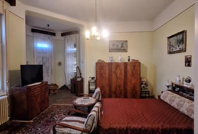 Apartament cu 3 camere semidecomandat în Central - 6