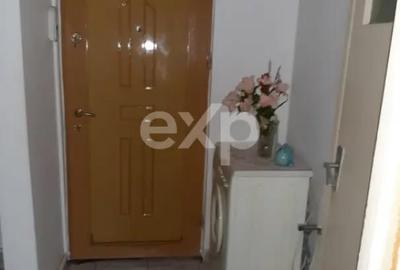 Apartament cu 2 camere decomandat în Negru Vodă - 9