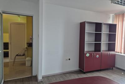 Spațiu comercial, de 8 mp, în Petru Rareș - 4