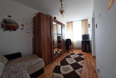 Apartament cu 2 camere semidecomandat în Central - 1
