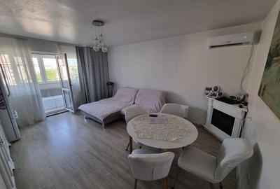 Compozitori-apartament 3 camere decomandat