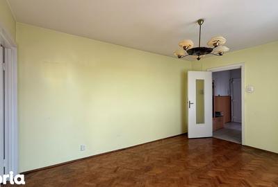 Apartament cu 3 camere semidecomandat în Circumvalațiunii - 3
