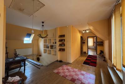 Casă individuală cu 8 camere cu Canalizare în Slătioara - 10