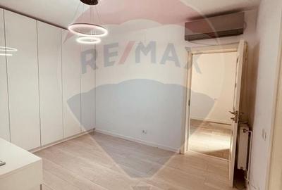 Casa / Vila cu 4 camere de vanzare in zona Calea Calarasilor - 2