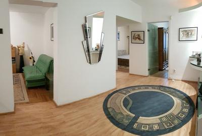 Apartament trei camere decomandate, mobilat si utilat, etaj unu, ultracentral - 1