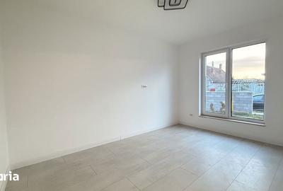 Casă cu 4 camere cu Teren 320 Mp în Ghiroda - 10