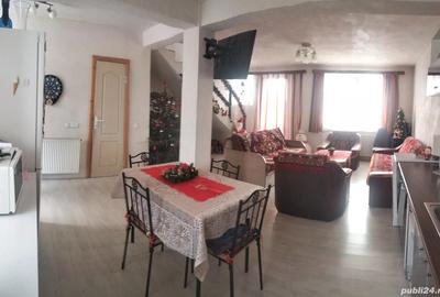 Casă cu 3 camere în Central