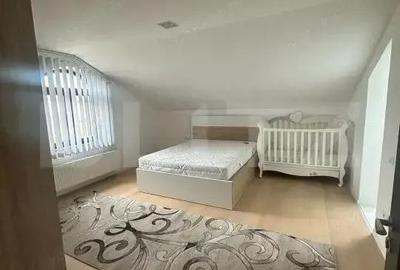 Casă cu 5 camere cu Teren 1600 Mp în Central - 4