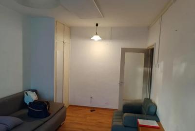 Garsonieră semidecomandată în Central - 1