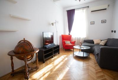 Apartament cu 2 camere decomandat, mobilat în P-ța Romană
