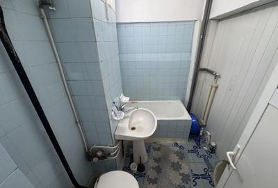 Apartament cu 3 camere decomandat în Far - 7