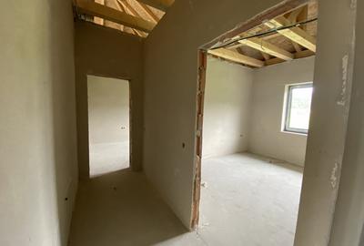 Casa single 4 camere, 130 mp, 2 fronturi stradale in Tocile - 10