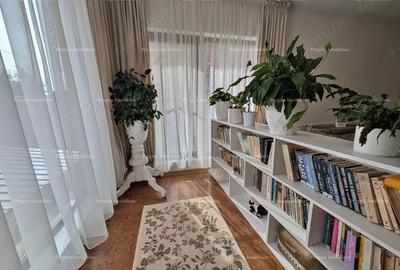 Casă cu 3 camere în Giroc