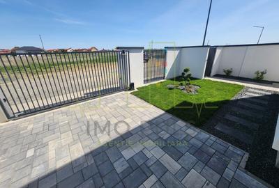 Duplex cu 4 camere cu Teren 354 Mp în Săcălaz - 13