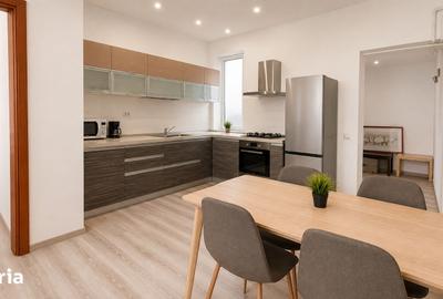 Apartament cu 3 camere decomandat în Cișmigiu
