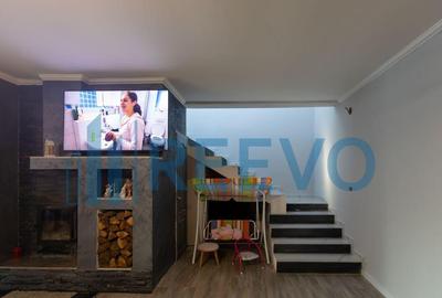 Casă cu 3 camere cu Teren 4060 Mp în Central - 4