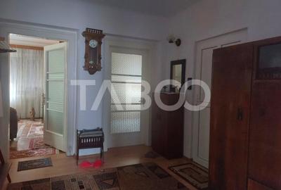 Apartament la casa spatios 2 camere etaj 1 zona Calea Dumbravii - 12
