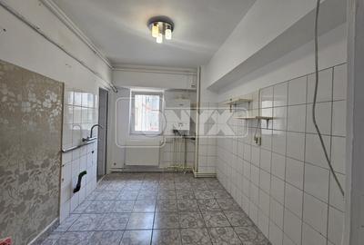 Apartament zona Victoria,3 camere decomandat - 10
