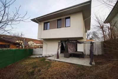 Casă cu 4 camere în Bucium - 3
