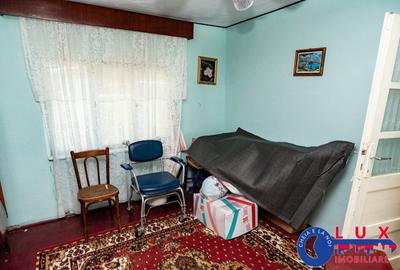 ID 6705 CASA de vanzare *STRADA PACII - 10