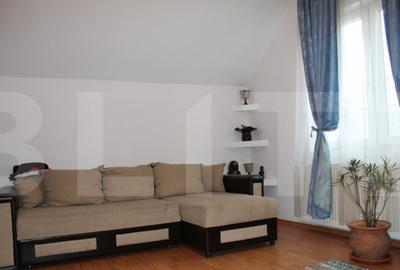 Casa cu etaj ?i spa?iu comercial, vedere la partia de sc - 7