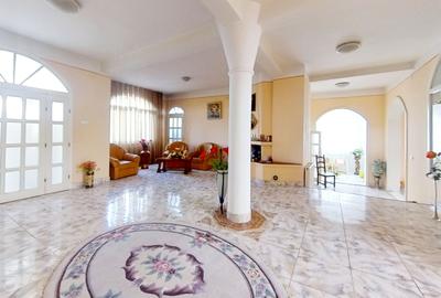Casa mare pretabila pensiune - 4