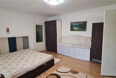 Apartament cu 2 camere, mobilat în Micălaca
