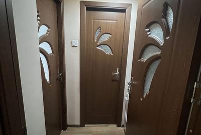 Apartament cu 2 camere semidecomandat în Calea București