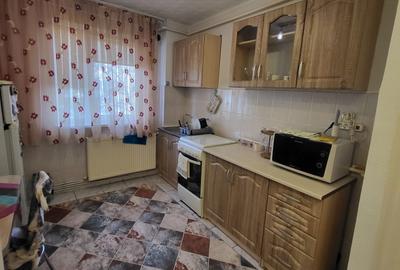 Apartament cu 2 camere semidecomandat în Cornișa - 2