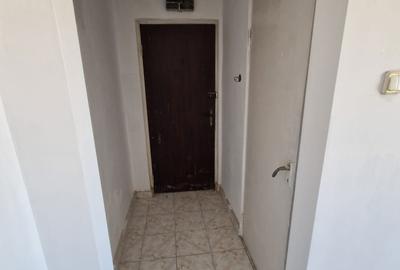 Apartament cu 2 camere semidecomandat în Eroii Revoluției - 2