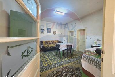 Casă cu 3 camere cu Teren 655 Mp în Central - 12