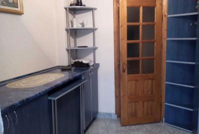 Apartament cu 2 camere decomandat în Sărari - 1
