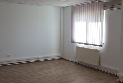 Birou, de 230 mp, în Exterior Sud - 14