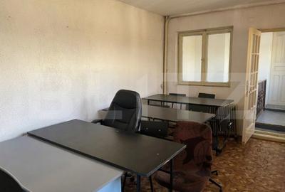 Casă cu 5 camere cu Teren 111 Mp în Central - 4