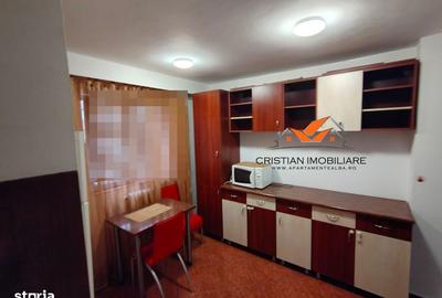 Apartament cu 3 camere semidecomandat în Cetate - 7