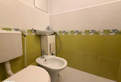 Apartament cu 3 camere decomandat în Tei - 4