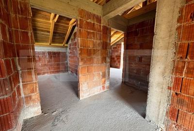 CASA DE VANZARE LA ROSU IN CIHEI, STRADA INCHISA,ZONA LINISTITA - 11