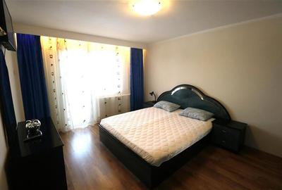 Apartament cu 3 camere decomandat în Circumvalațiunii - 3
