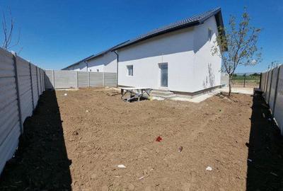 Casă cu 5 camere cu Teren 350 Mp în Central - 10