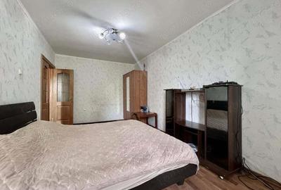 Se ofera spre inchiriere un apartament decomandat cu 2 camere, situat in zona 13 Septembrie . - 2