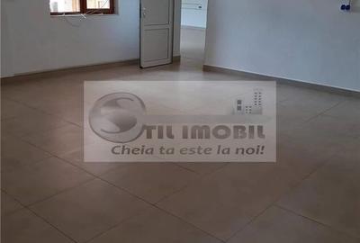 Spatiu Comercial de Inchiriat - 2300 euro - 2
