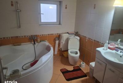 Casă cu 5 camere cu Teren 400 Mp în Sângeorgiu de Mureș - 4