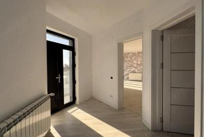 Casă cu 3 camere cu Teren 400 Mp în Bordei - 10