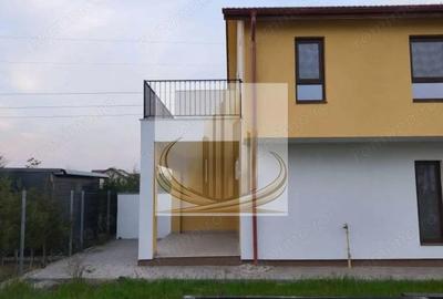 Casă cu 4 camere cu Teren 280 Mp în Moșnița Nouă