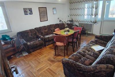 Apartament cu 4 camere decomandat în Nicolina - 22