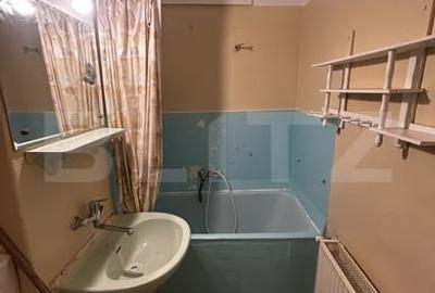 Apartament 2 camere decomandat, etaj intermediar, zona Tractorul - 8