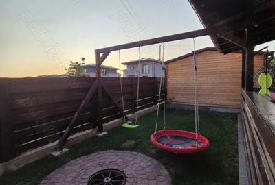 Casă cu 4 camere cu Teren 300 Mp în Central - 1